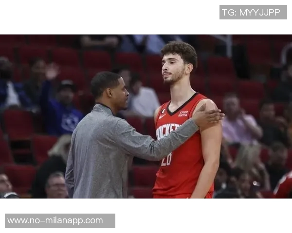 黄蜂主帅强调全力以赴兼顾年轻人培养与胜利追求 黄蜂主帅强调全力以赴兼顾年轻人培养与胜利追求