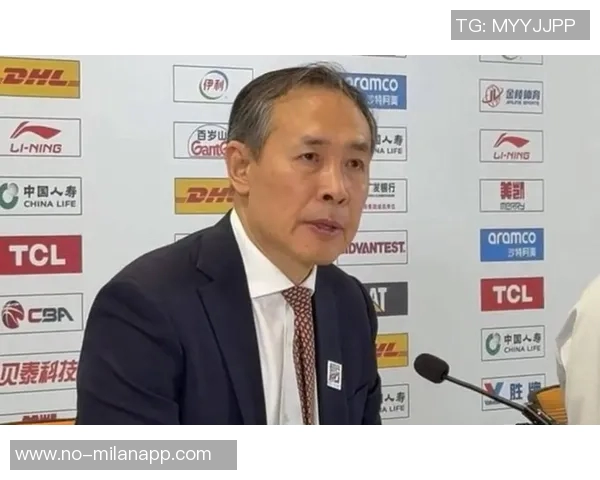 周琦因腰伤缺席对阵新疆许利民表示下场有望复出